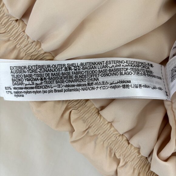 🤍 ZARA Beige Quilted Puffer Jacket - Picture 3 of 9